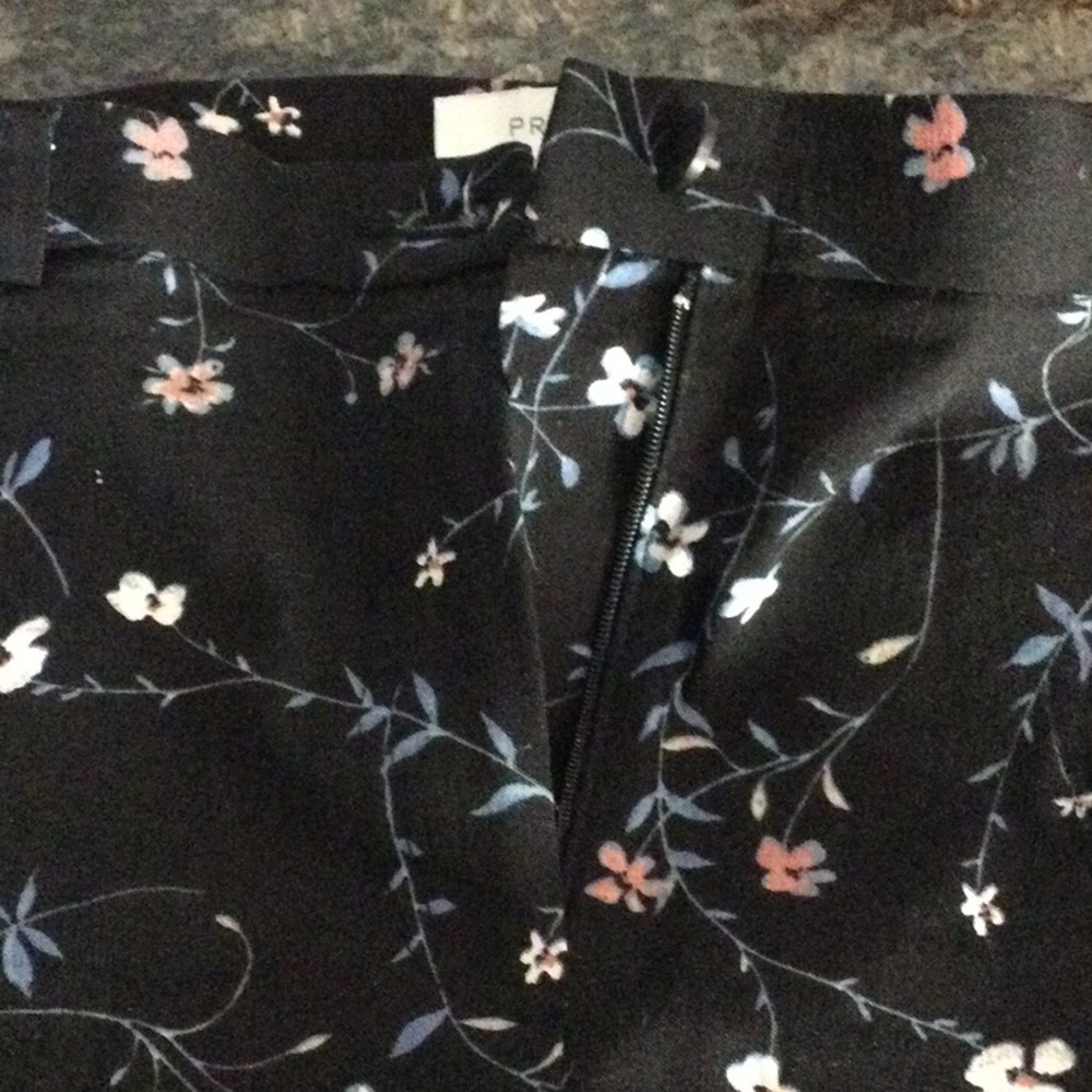 Primark Black Floral Skinny Pants - Picture 4 of 9
